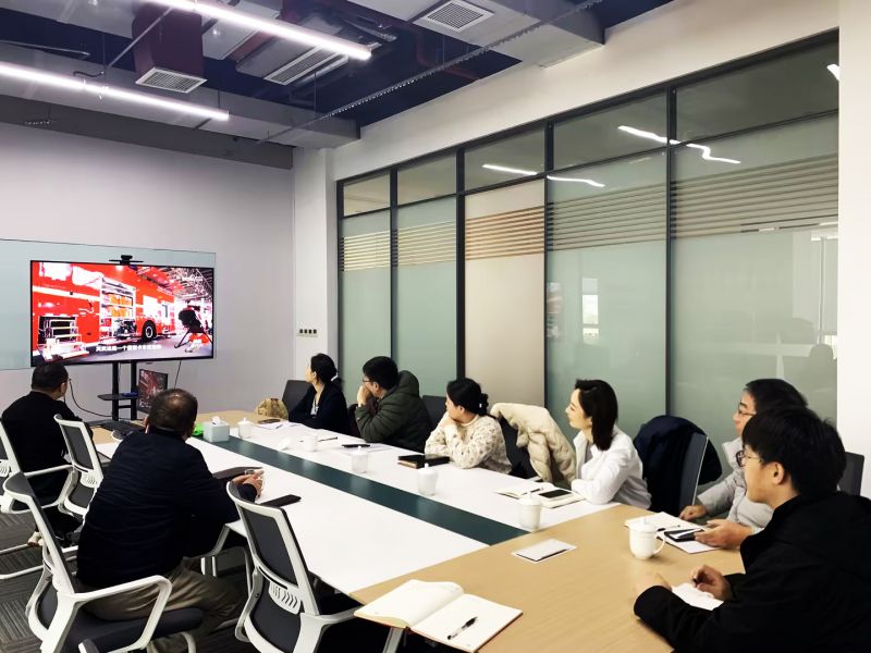 北交所市場(chǎng)發(fā)展部北方基地副主任王春升一行到獵鷹消防科技調(diào)研